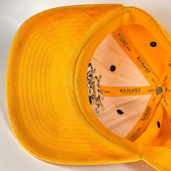 Vtg Wichita State Shockers NCAA Fitted 7 1/2 Cap Hat Zephyr Logo Mens WSU 90s - Picture 11 of 16
